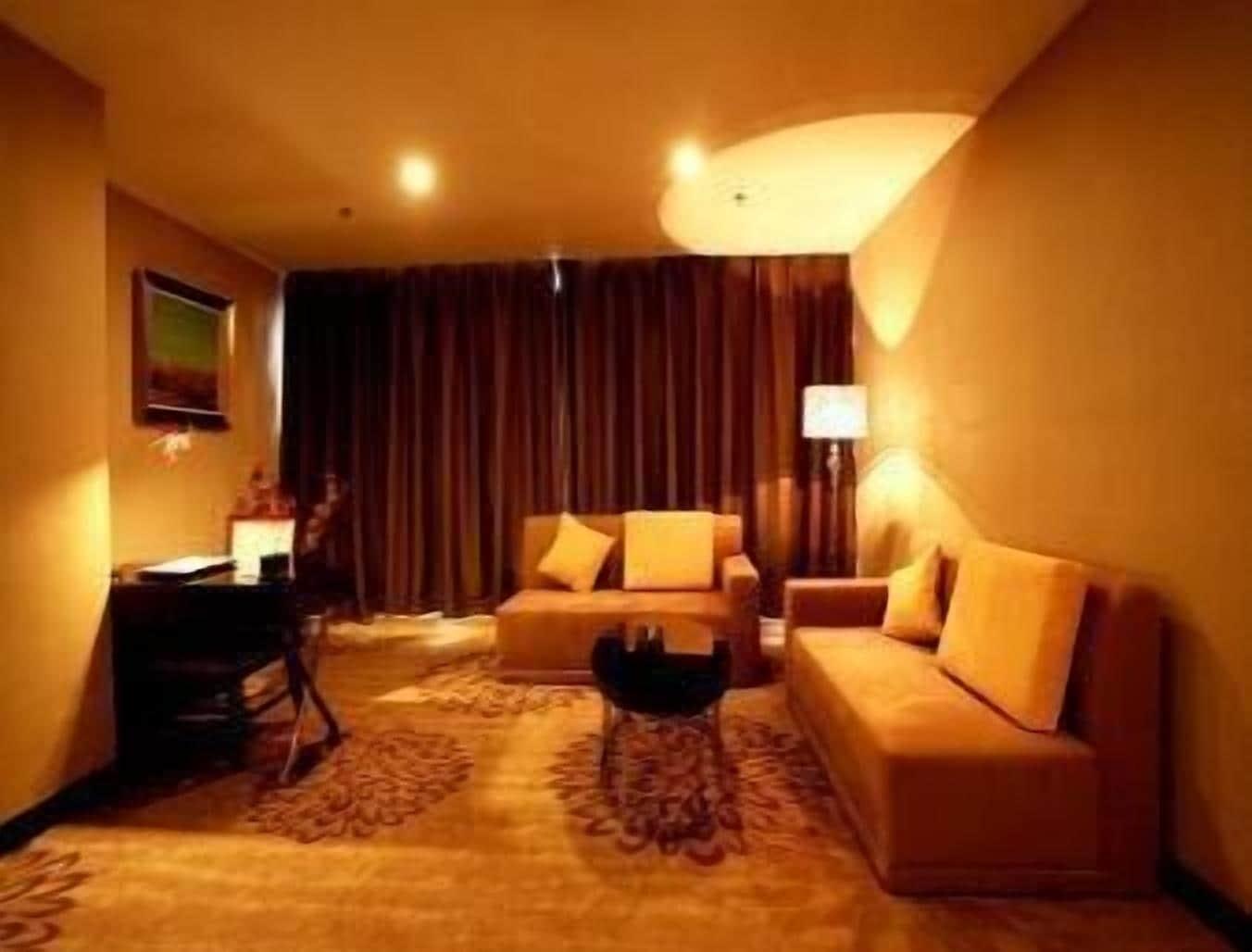 Hotel Ramada Linyi North Esterno foto