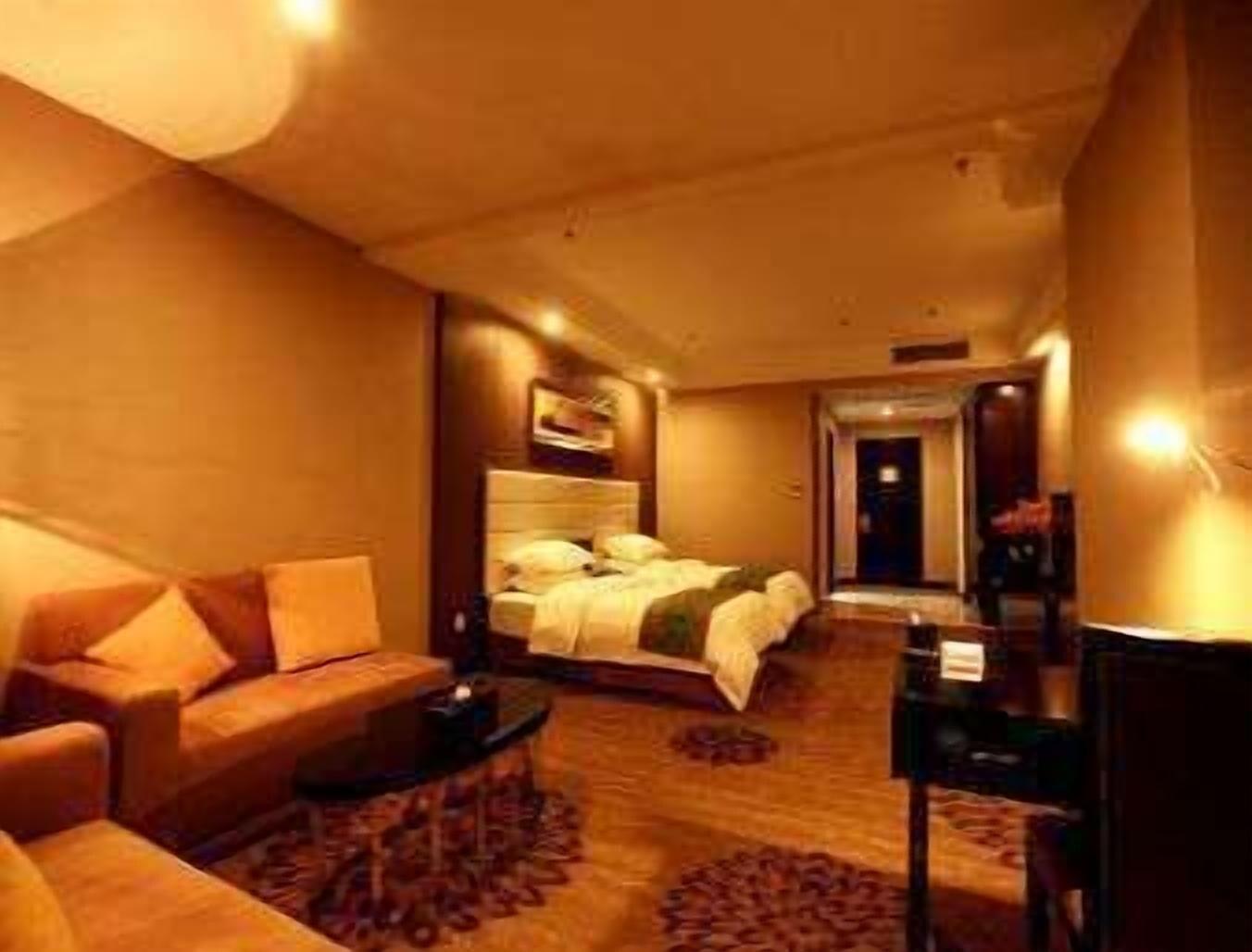 Hotel Ramada Linyi North Esterno foto