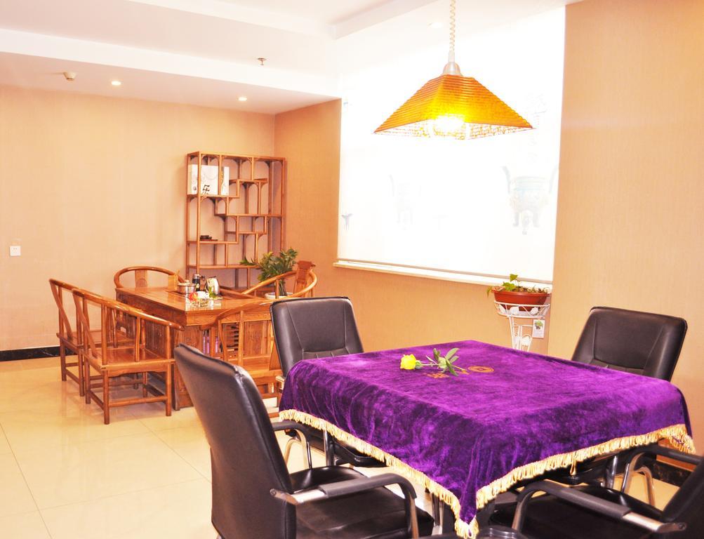 Hotel Ramada Linyi North Esterno foto