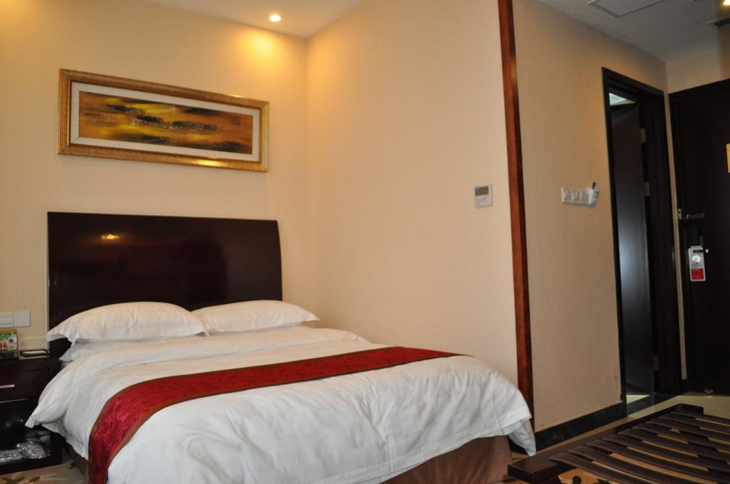 Hotel Ramada Linyi North Esterno foto
