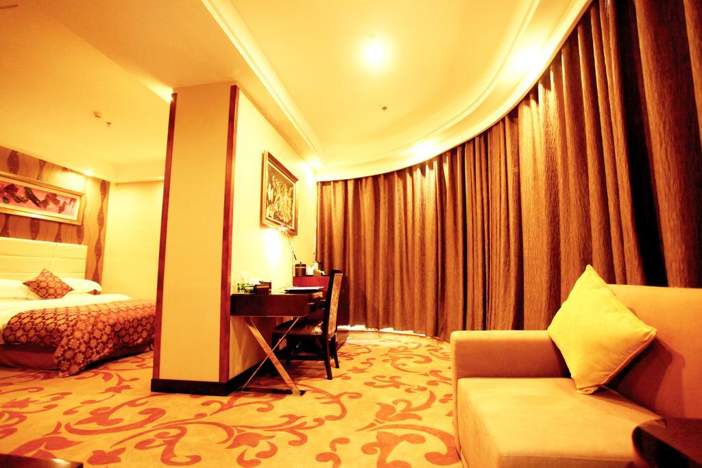 Hotel Ramada Linyi North Esterno foto