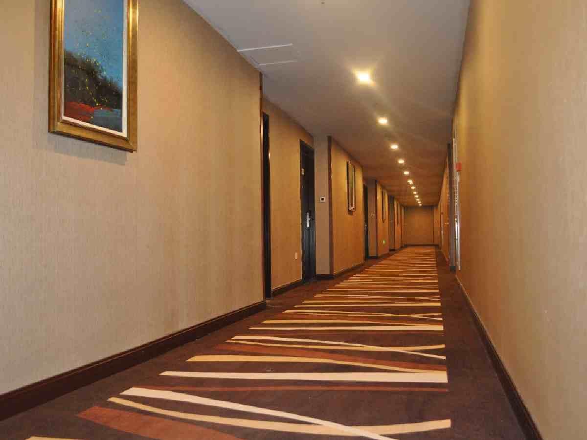 Hotel Ramada Linyi North Esterno foto