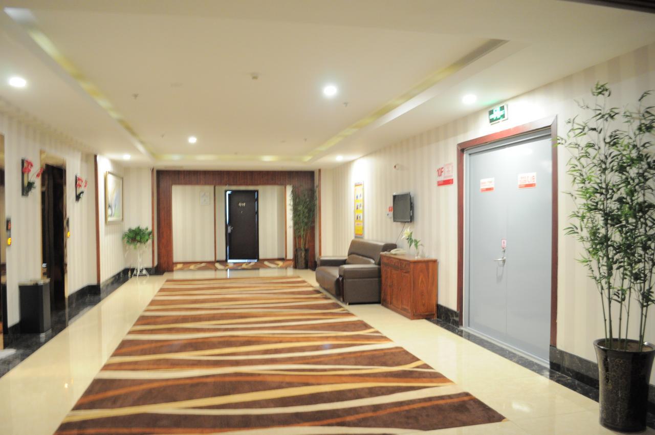 Hotel Ramada Linyi North Esterno foto